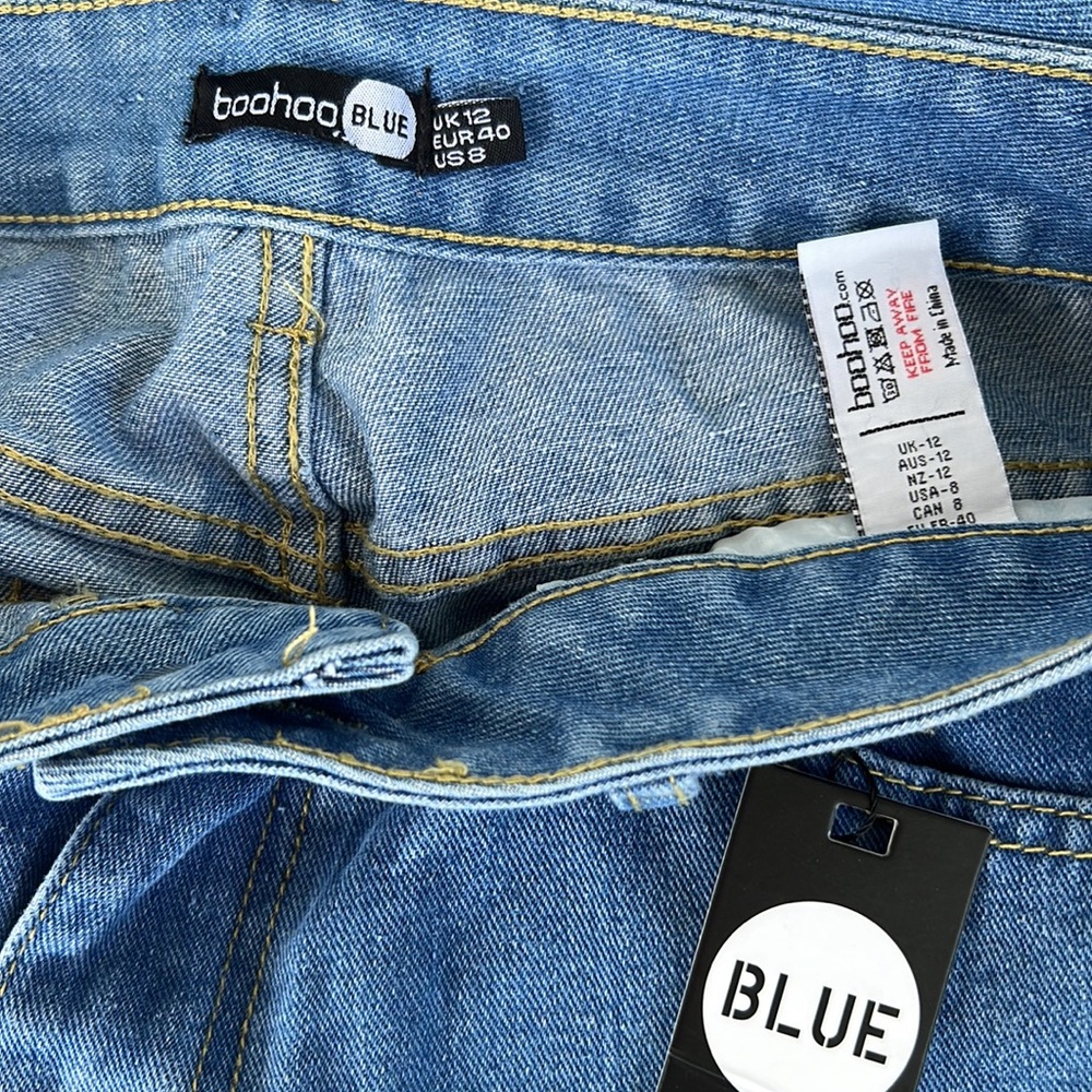 🌻 boohoo High Rise Distressed Dad Jeans - Picture 5 of 6